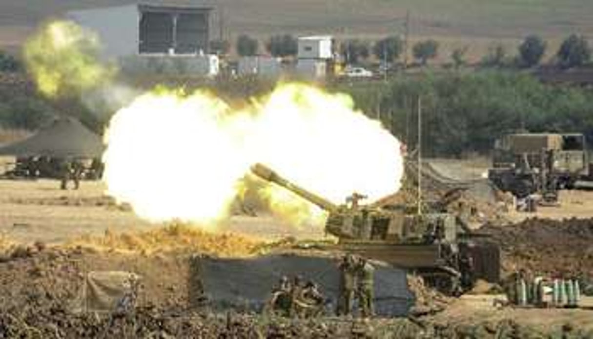Tir d’obus de mortier sur la bande de Gaza depuis Israël, le 29 juillet 2014. © AFP
