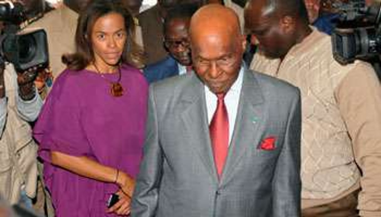 Deux rapports mettent en cause Abdoulaye Wade et sa fille Sindiély. © Seyllou/AFP