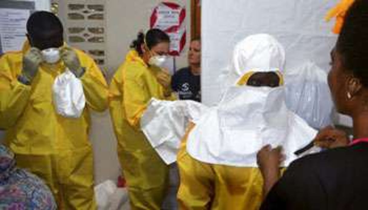 À l’hôpital de Monrovia, au Liberia. © ZOOM DOSSO / AFP