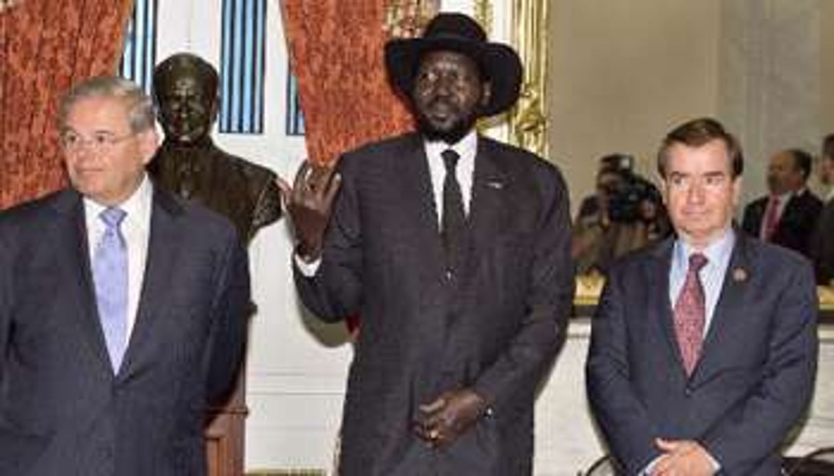 Salva Kiir avec des responsables du congrès américain, le 5 août 2014 à Washington. © AFP