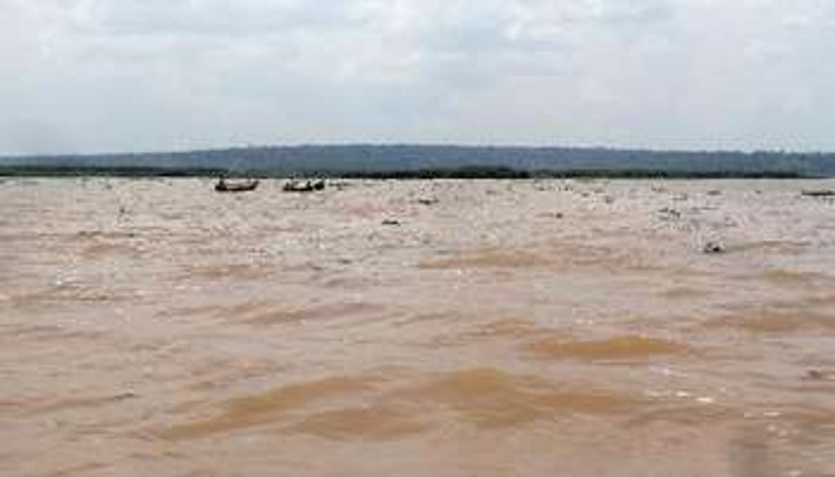 Pêcheurs en bateau sur le lac Rweru, le 14 septembre 2014 au Burundi. © Esdras Ndikumana/AFP