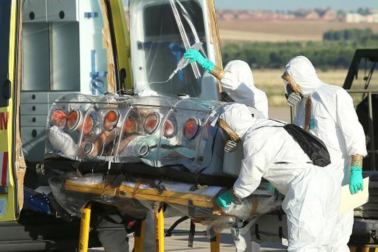 Ebola: le deuxième missionnaire contaminé par le virus arrivé en Espagne © AFP