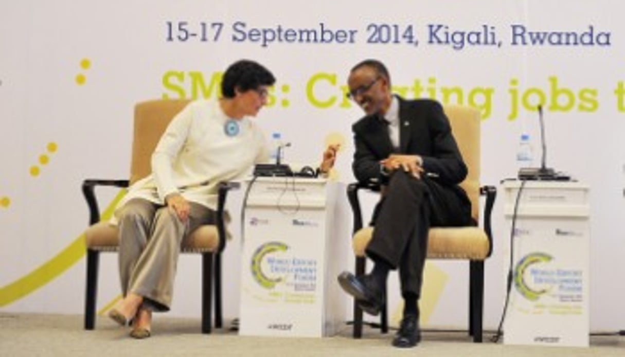 De gauche à droite : Arancha Gonzalez, directrice exécutive du Centre du Commerce International et le président rwandais Paul Kagamé. © Centre du Commerce International
