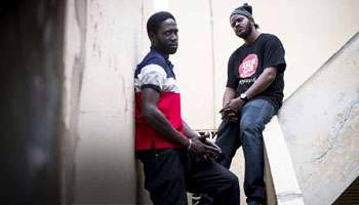 Kilifeu (à g.) et Thiat, dans le quartier de la Médina, à Dakar (le 17 septembre). © Sylvain Cherkaoui pour J.A.