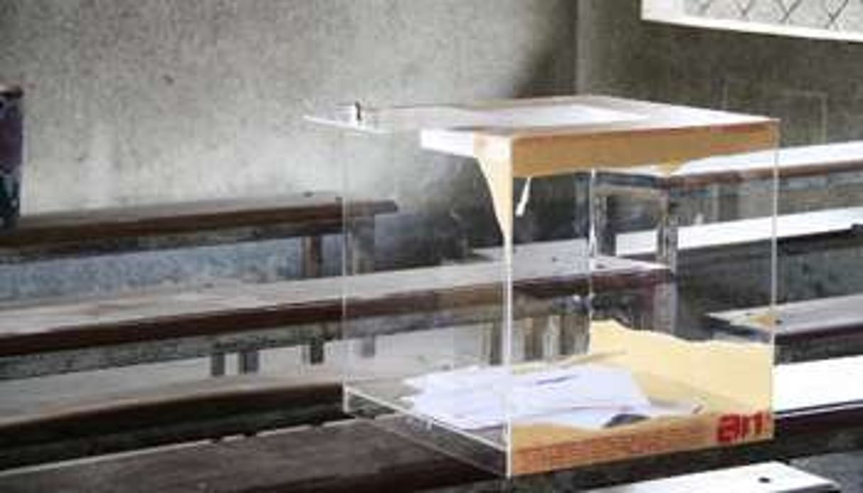 Une urne dans un bureau de vote à Brazzaville en République du Congo. © AFP