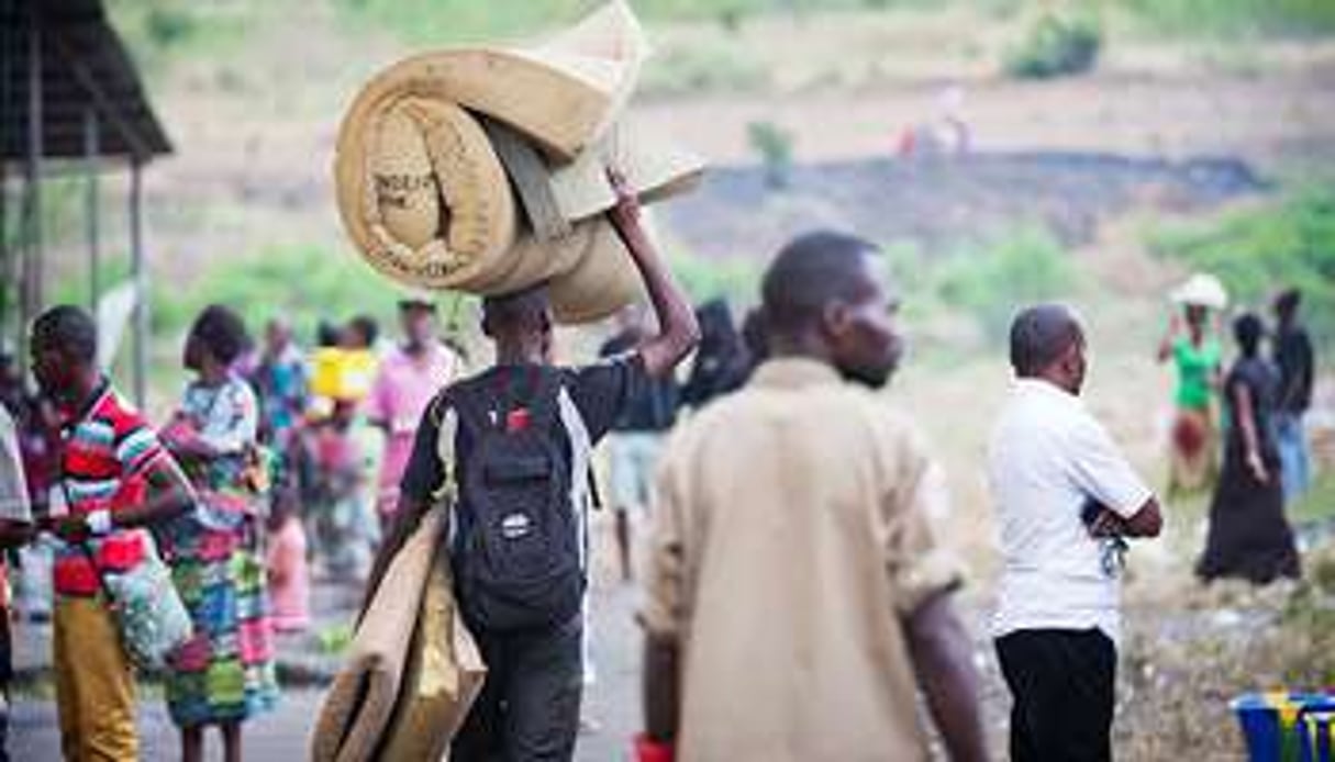 Des Congolais, expulsés de Brazzaville, dans le camp de transit de Maluku, à Kinshasa. © Monusco/Sylvain Liechti