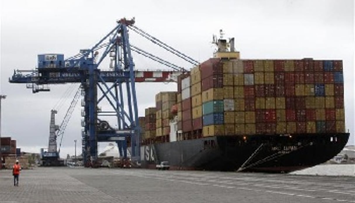 Bolloré pointe du doigt le fonctionnement du port d’Abidjan pour expliquer la baisse de ses résultats. © Reuters