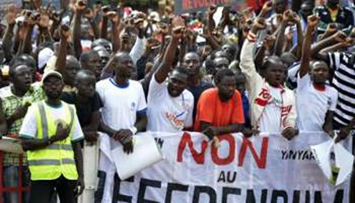 Manifestation de l’opposition, le 23 août 2014, à Ouagadougou. © Ahmed Ouoba/AFP