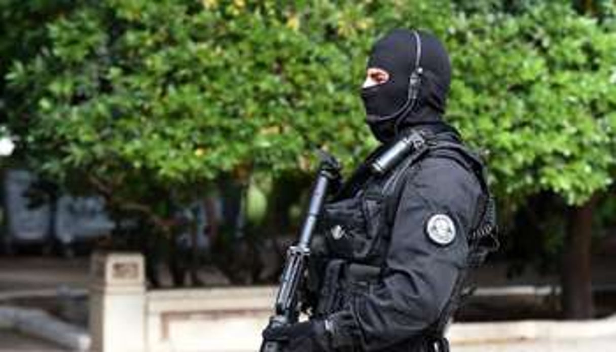 Des éléments « terroristes » retranchés dans une maison à Oued Ellil, près de Tunis. © AFP
