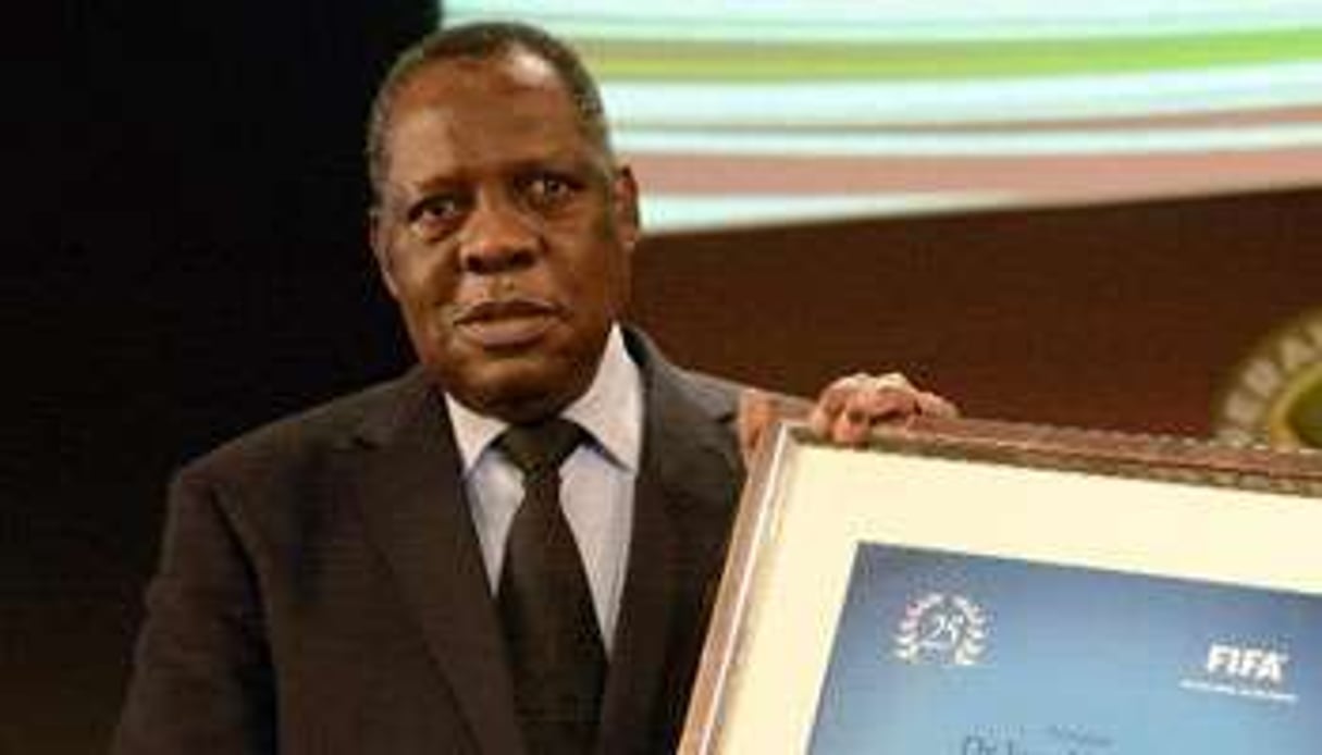 Le président camerounais de la CAF Issa Hayatou. © AFp