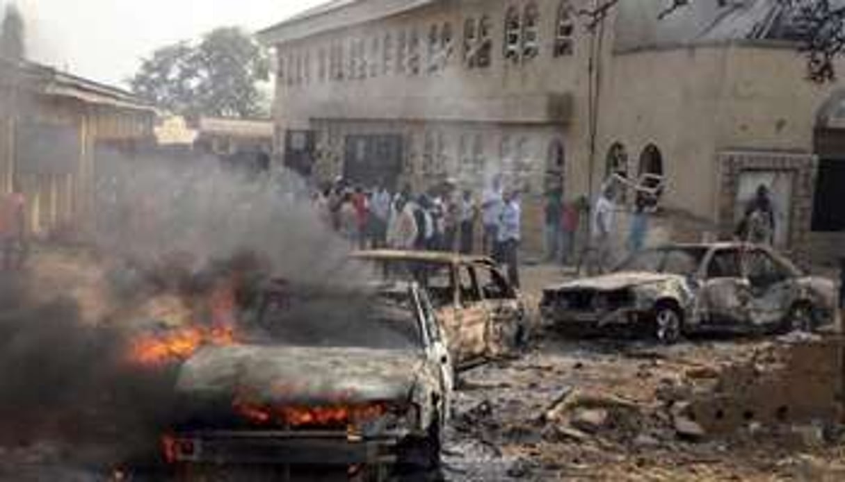 Lors d’un attentat dans la banlieue d’Abuja, le 25 décembre 2011. © Reuters
