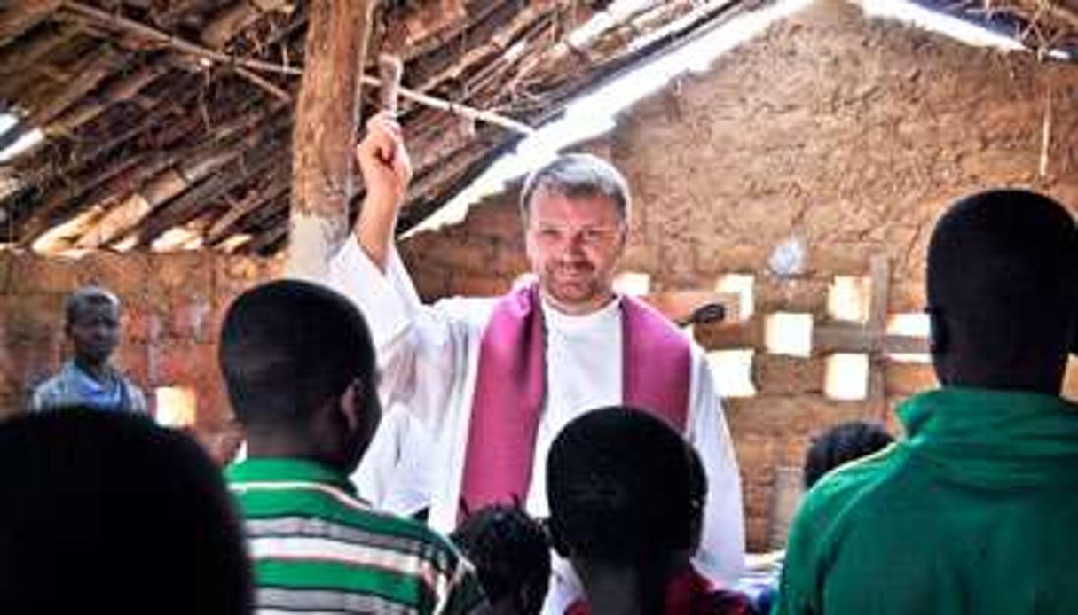 Le prêtre polonais Mateusz Dziedzic était détenu depuis deux mois en Centrafrique. © DR