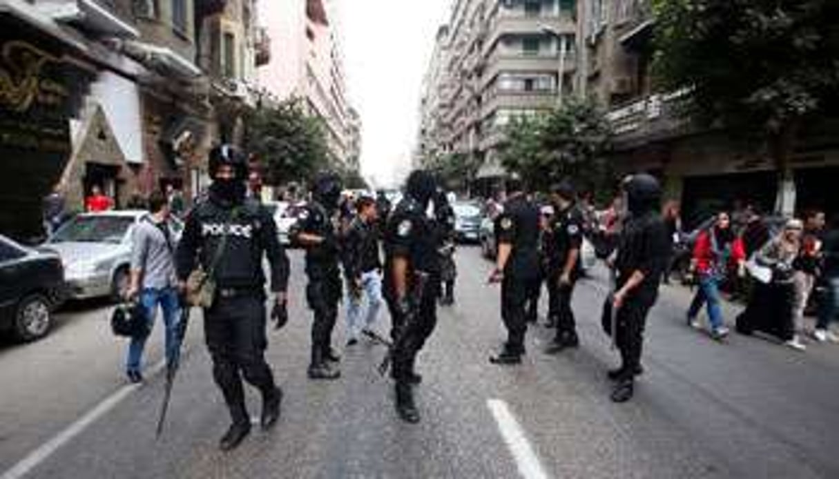 Des policiers égyptiens, le 19 novembre 2014 au Caire. © AFP