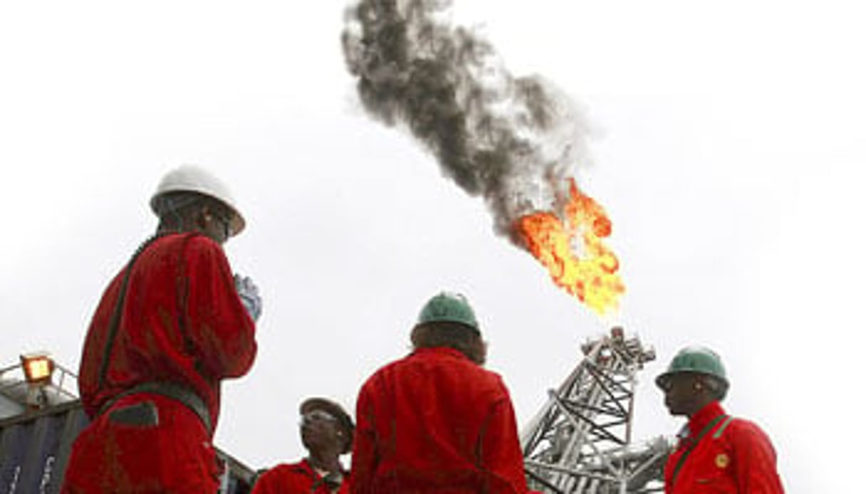 Le pétrole représentent 70 % des revenus de l’État fédéral nigérian. © Akintunde Akinleye/Reuters