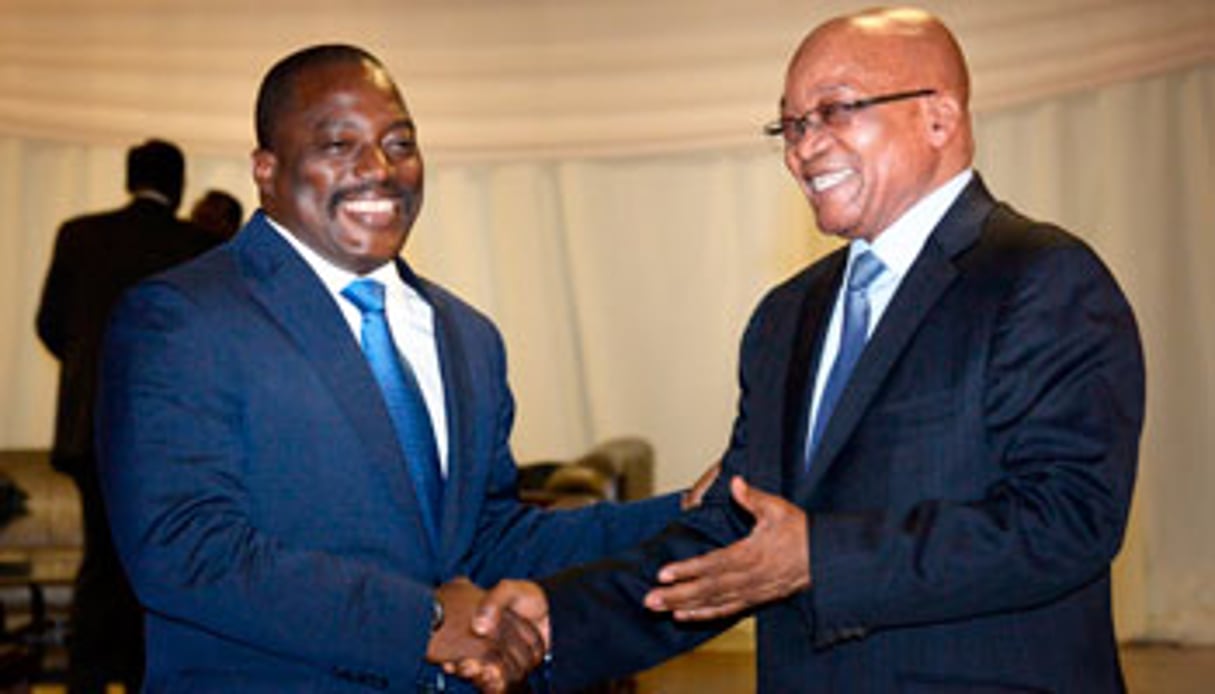 Entente cordiale entre Joseph Kabila et Jacob Zuma (en octobre 2013, à Kinshasa). © Alexander Joel/AFP