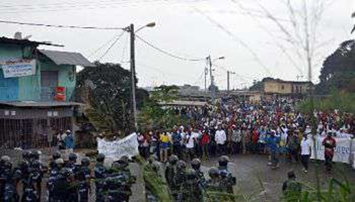 Manifestation interdite de l’opposition à Libreville, le 20 décembre 2014. © AFP