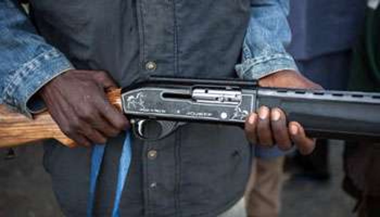 Un homme armé à Yola, au Nigeria, le 4 décembre 2014. © AFP