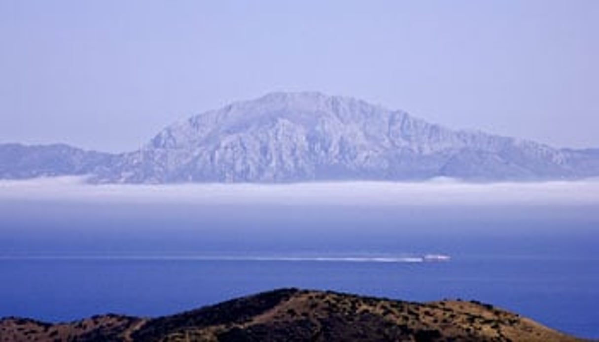 Le détroit de Gibraltar et la côte marocaine vus depuis Tarifa, en Espagne. © Grant Rooney PCL/Superstock/Sipa