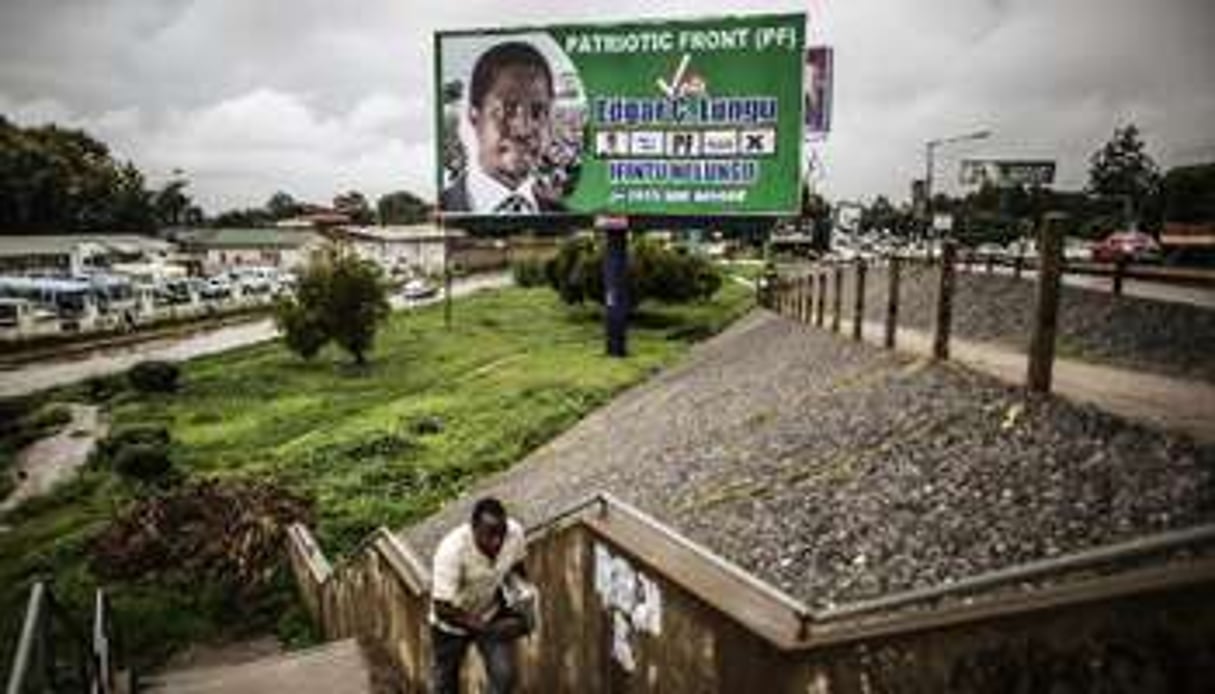 Un panneau en faveur d’Edgar Lungu, candidat du pouvoir à la présidentielle de Zambie. © AFP