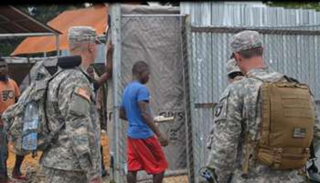 Des soldats américains dans l’ouest du Libéria, le 10 novembre 2014. © AFP
