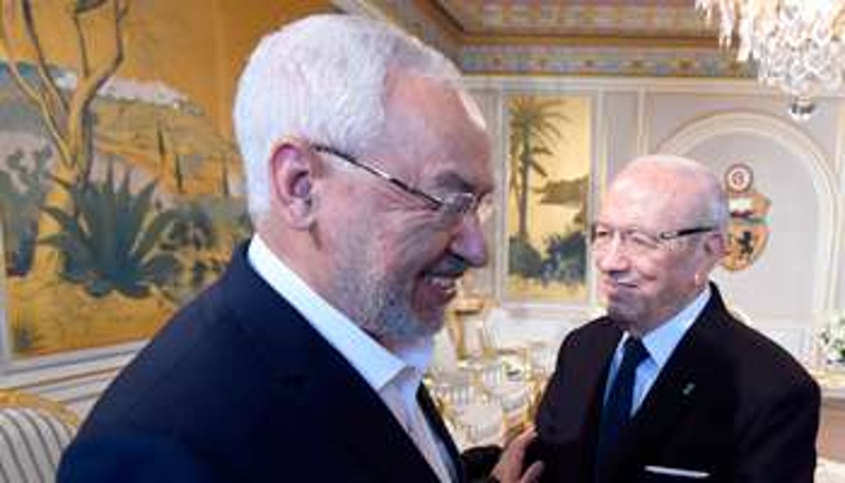 Béji Caïd Essebsi (à d.) et Rached Ghannouchi, le 14 janvier à Carthage. © Fethi Belaid/AFP