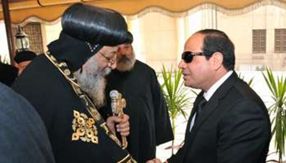 Abdel Fattah al-Sissiet le patriarche copte Tawadros II à la cathédrale du Caire, le 16 février. © AFP