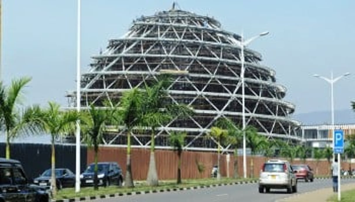 Pour achever la construction du Kigali Convention Center, le Rwanda a levé 400 millions de dollars en 2013. © Vincent Fournier/JA