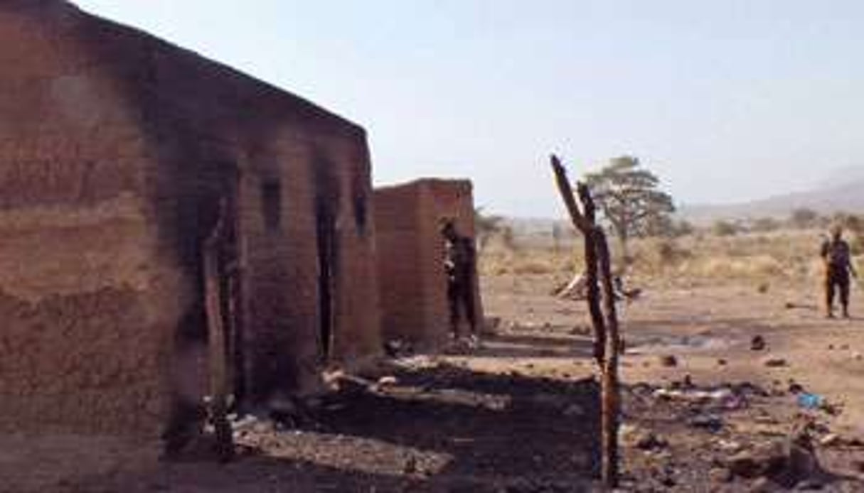 Un village attaqué par Boko Haram, le 19 février 2015. © Edwin Kindzeka Moki/AP