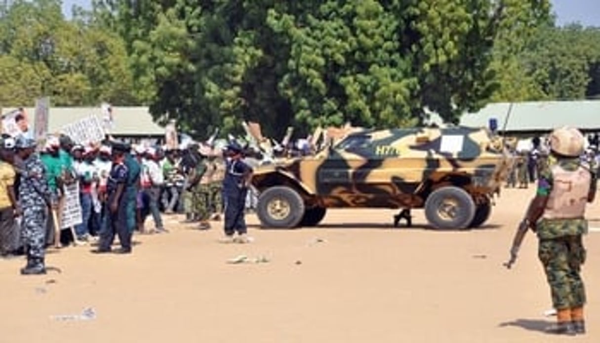 Des soldats dans les rues de Maiduguri, capitale de l’État de Borno, le 24 janvier 2015. © AFP