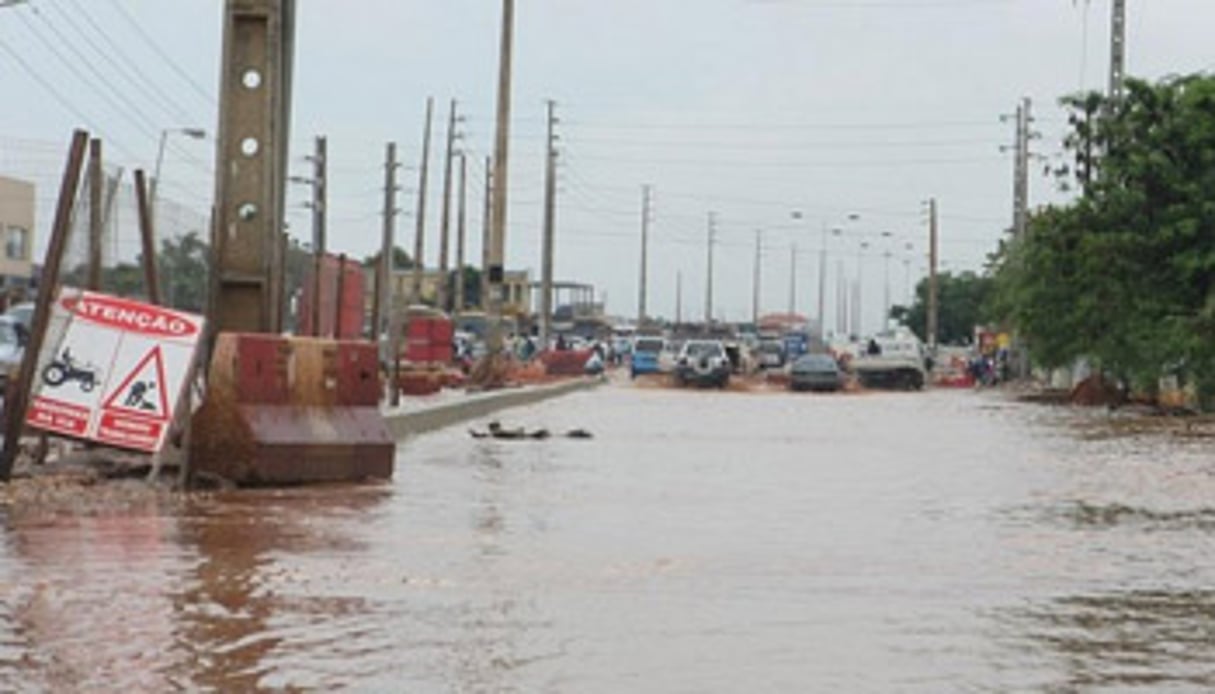 En Angola, les pluies provoquent régulièrement des des inondations. © Angop