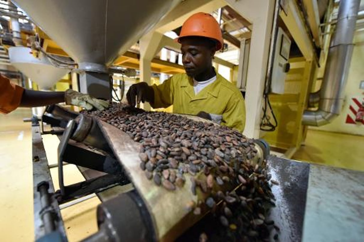 Cacao: la Côte d’Ivoire ne se contente plus de cultiver l' »or brun » © AFP