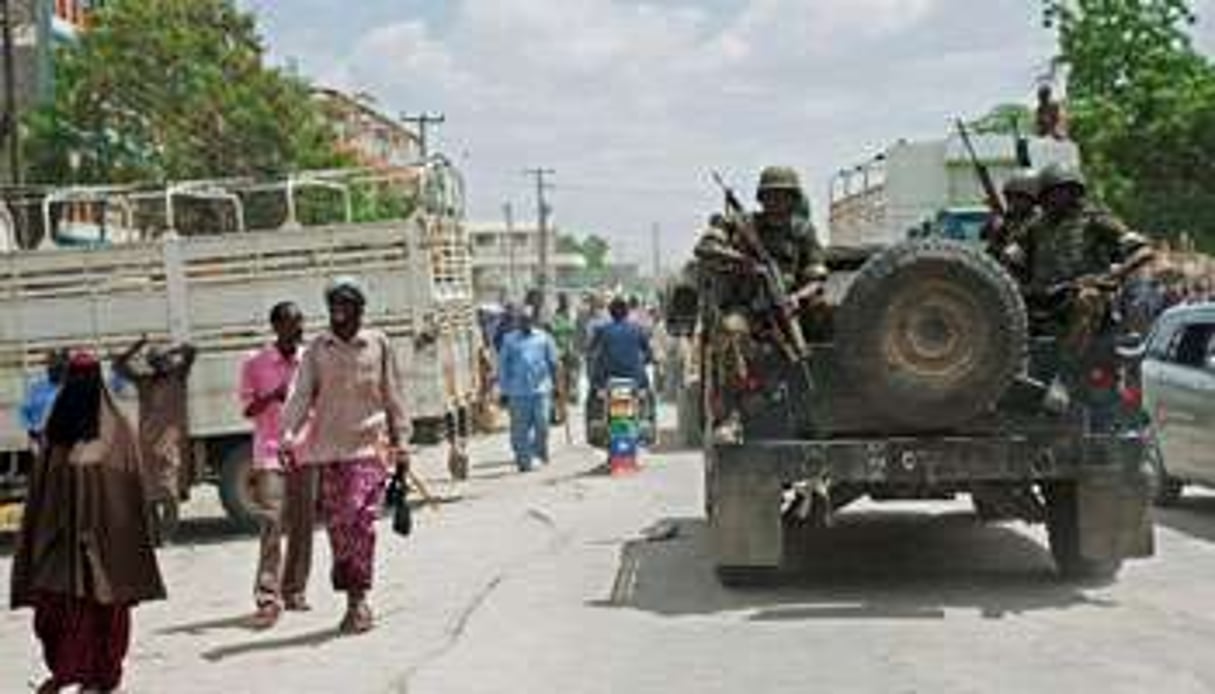 Forces de sécurité kenyanes à Garissa. © Will Boase/AFP
