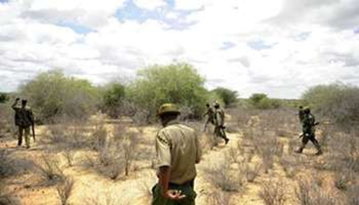 L’armée kényane près de Liboi, à la frontière avec la Somalie, en  2011. © Tony Karumba/AFP