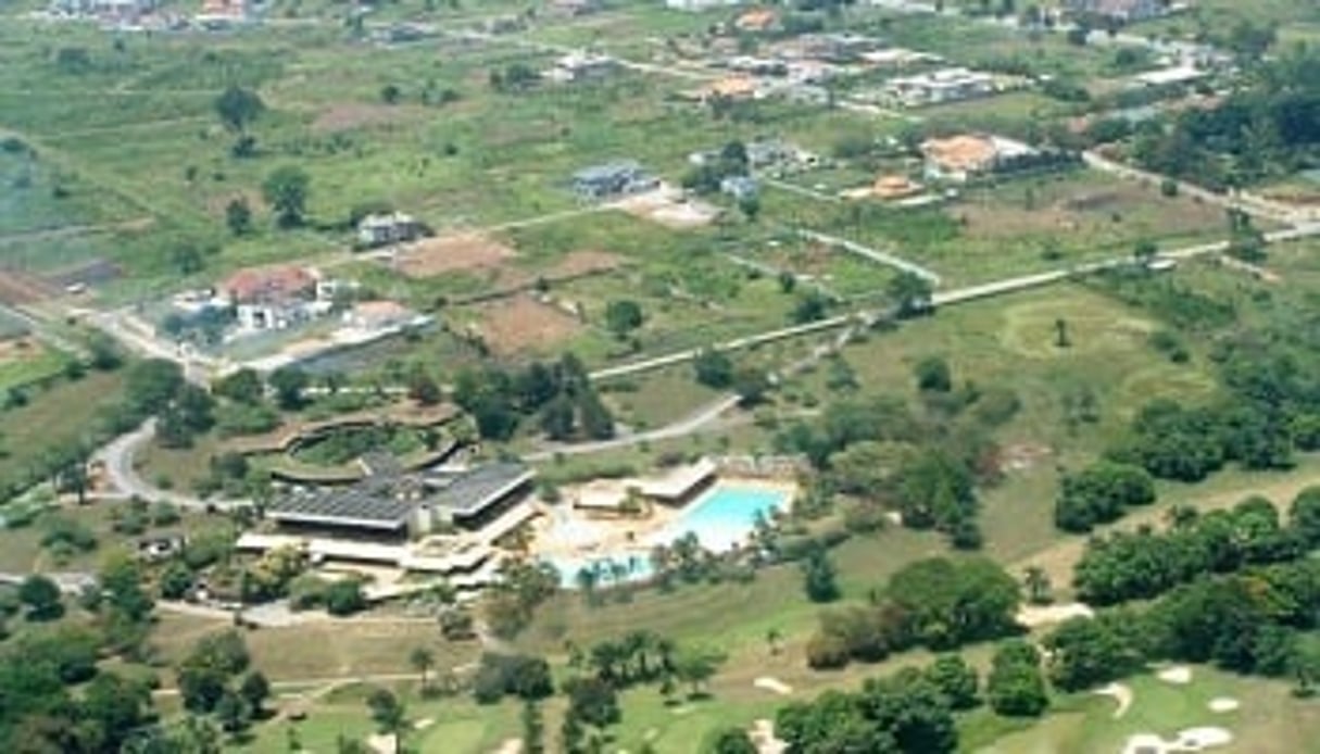 Vue aérienne de l’Ivoire Golf Club situé dans la commune de Cocody, à Abidjan. DR