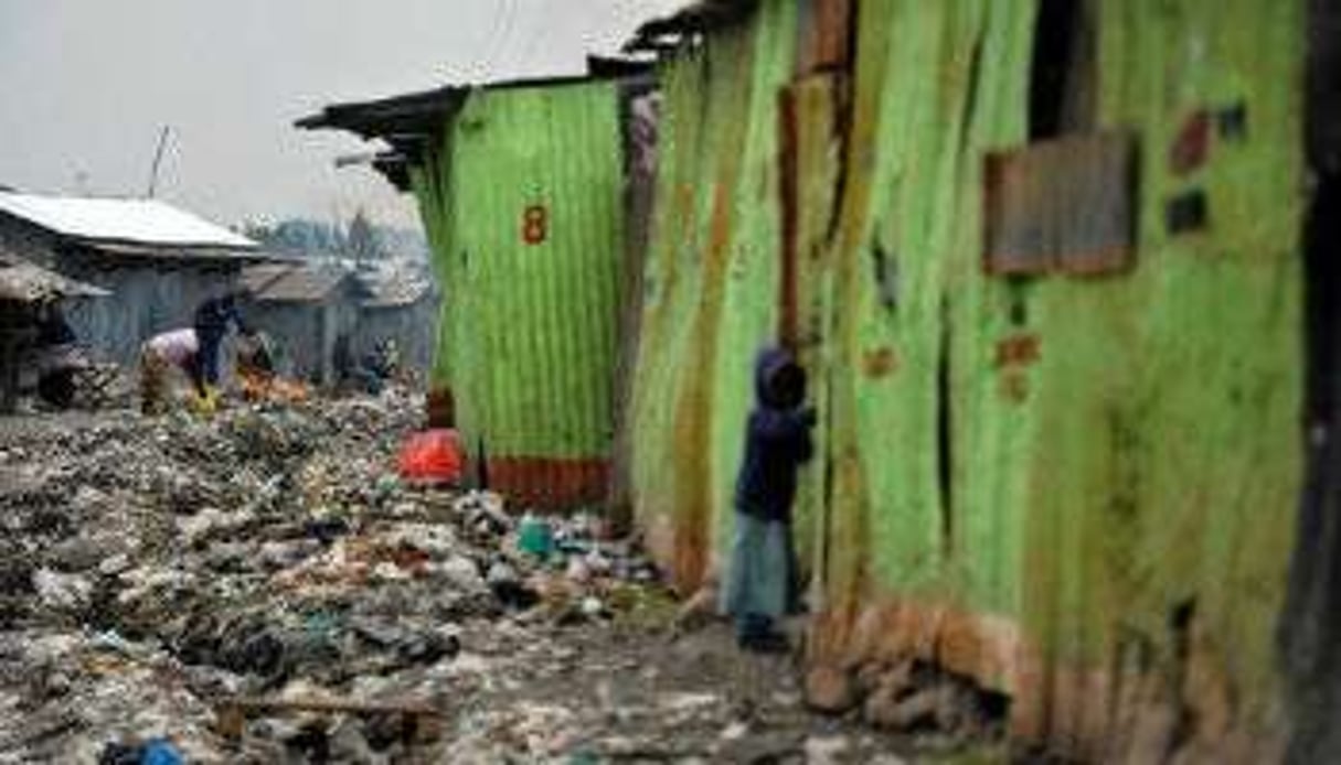 Plongez au coeur de l’un des plus gros bidonvilles de Nairobi avec Bingo’s Run. © Tony Karumba/AFP
