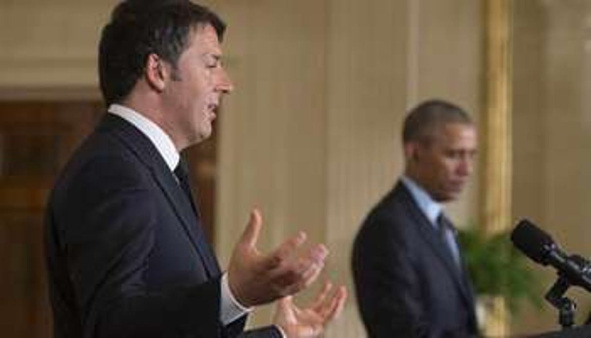 Le Premier ministre italien Matteo Renzi et le président américain Barack Obame le 17 avril 2015. © AFP
