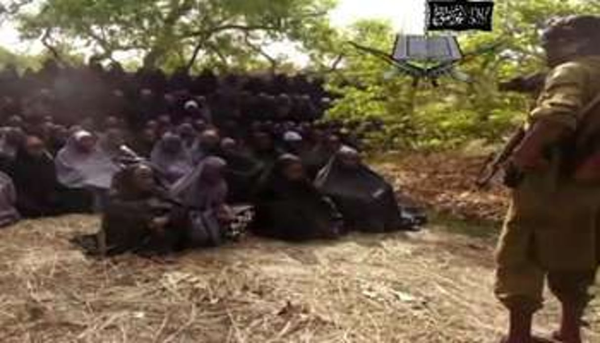 Une vidéo de Boko Haram, réalisée le 12 mai 2014, montrant des lycéennes de Chibok. © Capture d’écran/AFP