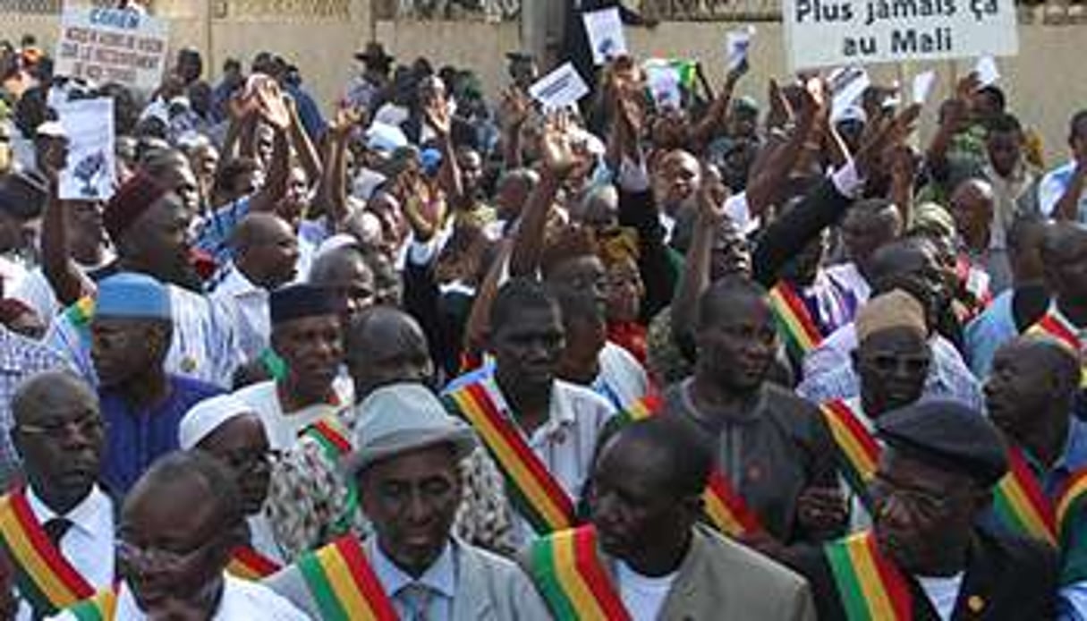 Manifestation du 12 octobre 2012 pour l’envoi d’une force ouest-africaine dans le nord du Mali. © Habibou Kouyaté/AFP