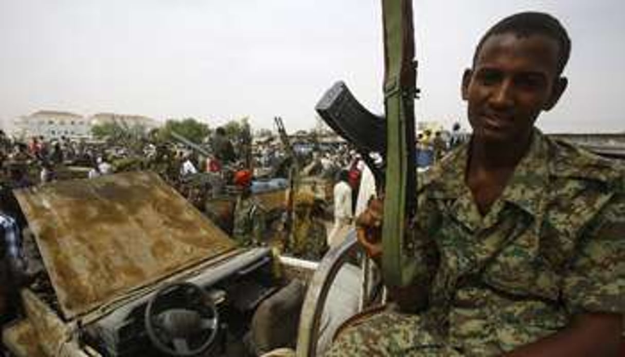 Un combattant soudanais des forces supplétives rapides dans la ville de Nyala, dans le Darfour du S © Ashraf Shazly/AFP