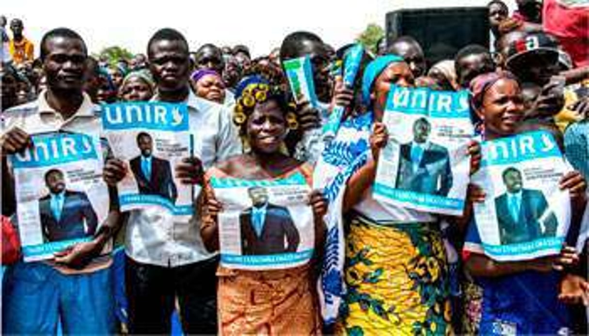 Partisans du chef de l’Etat sortant, une semaine avant le scrutin, à Dapaong, dans le nord du pays. © Erick Christian Ahounou