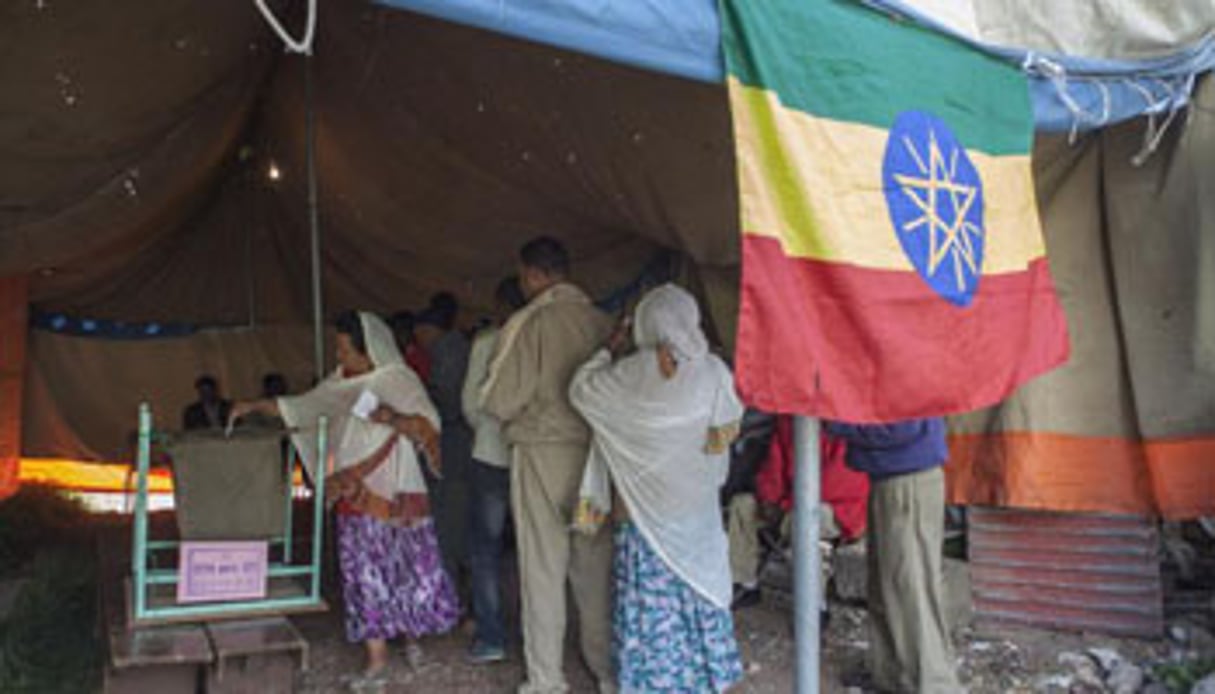 Un bureau de vote, le 24 mai 2015, à Addis Abeba. © Zacharias Abubeker/AFP