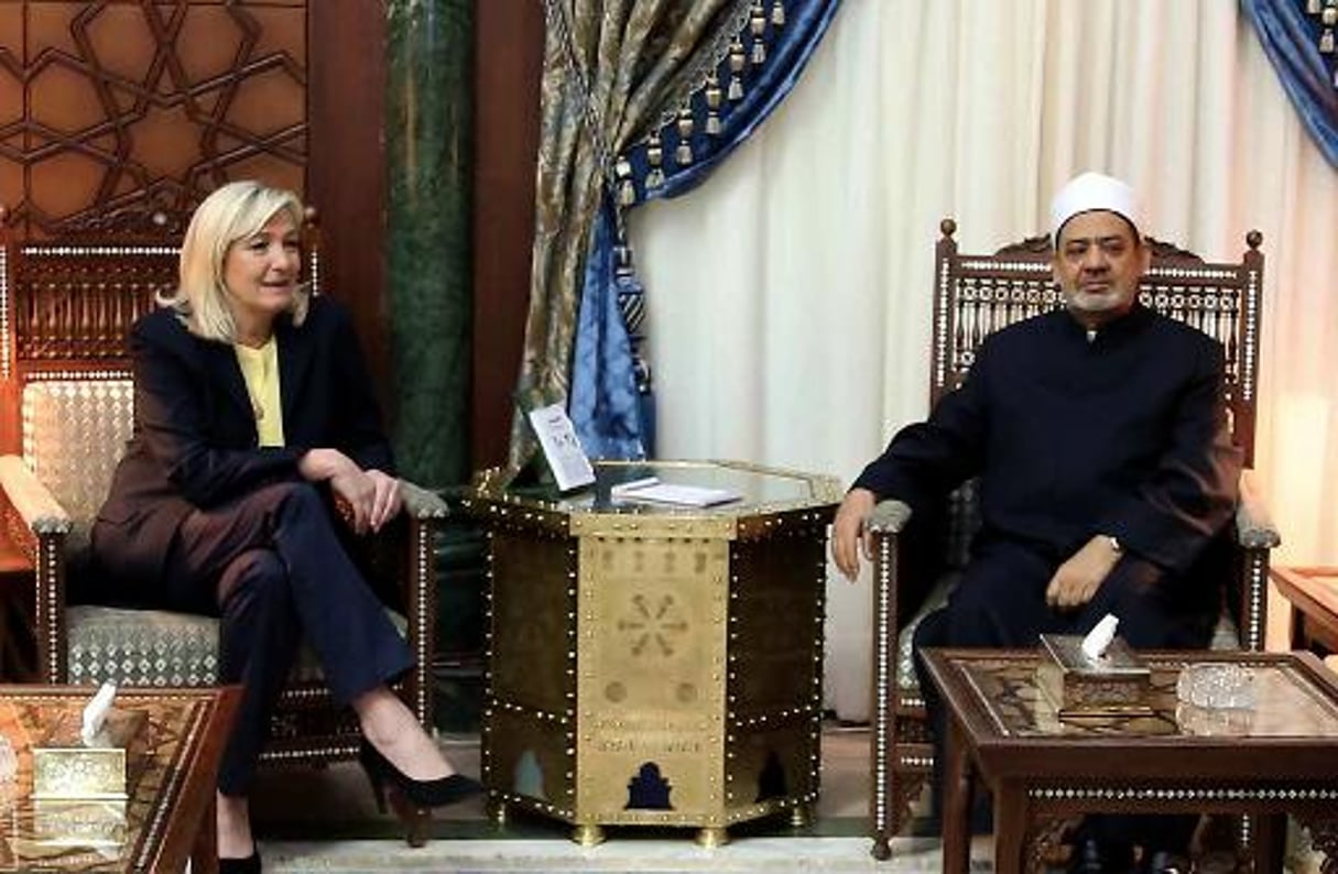 Egypte: Al-Azhar a voulu « montrer le véritable islam » à Marine Le Pen (responsable) © AFP