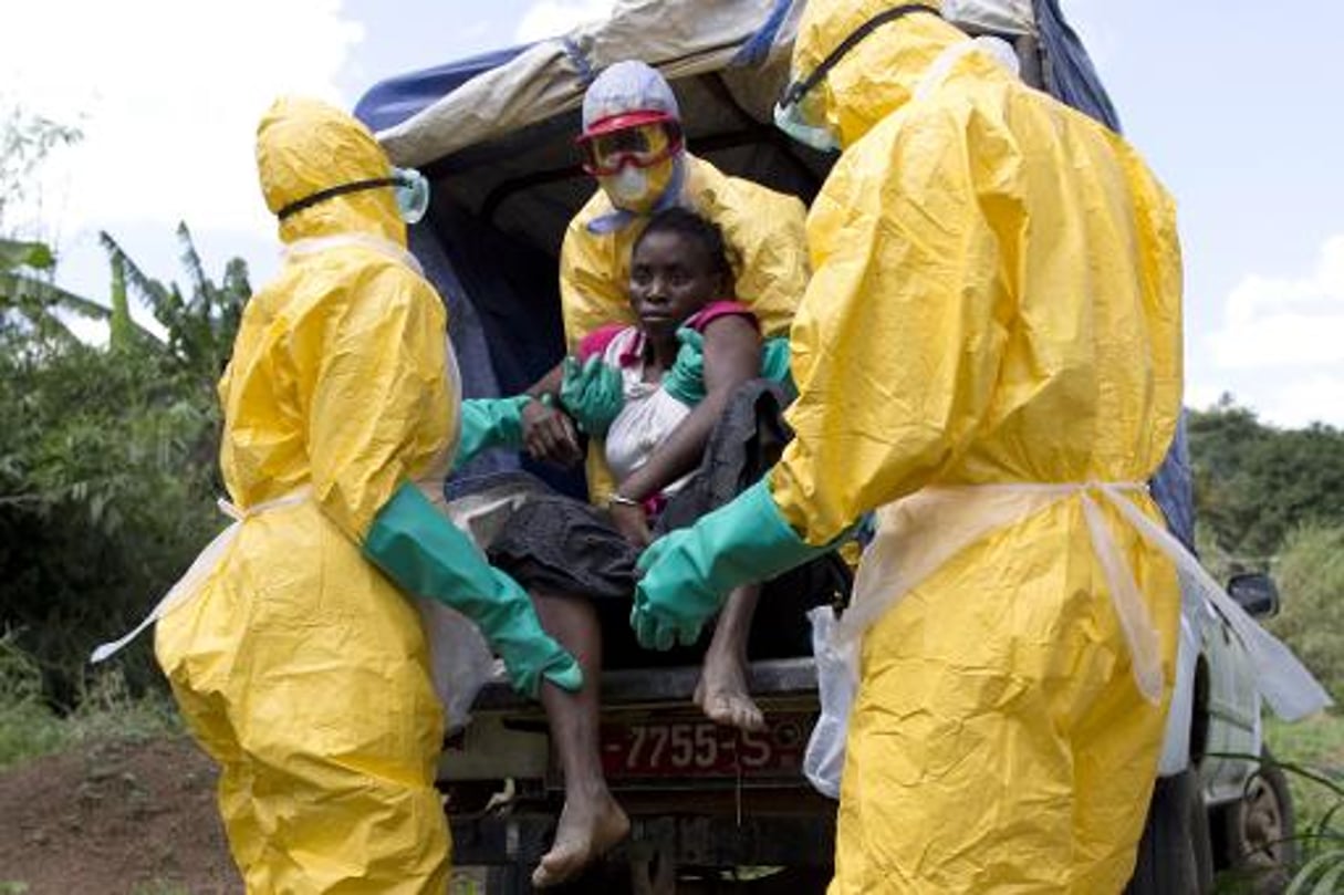Ebola: en Guinée, méfiance et rumeurs sont gravement contagieuses © AFP