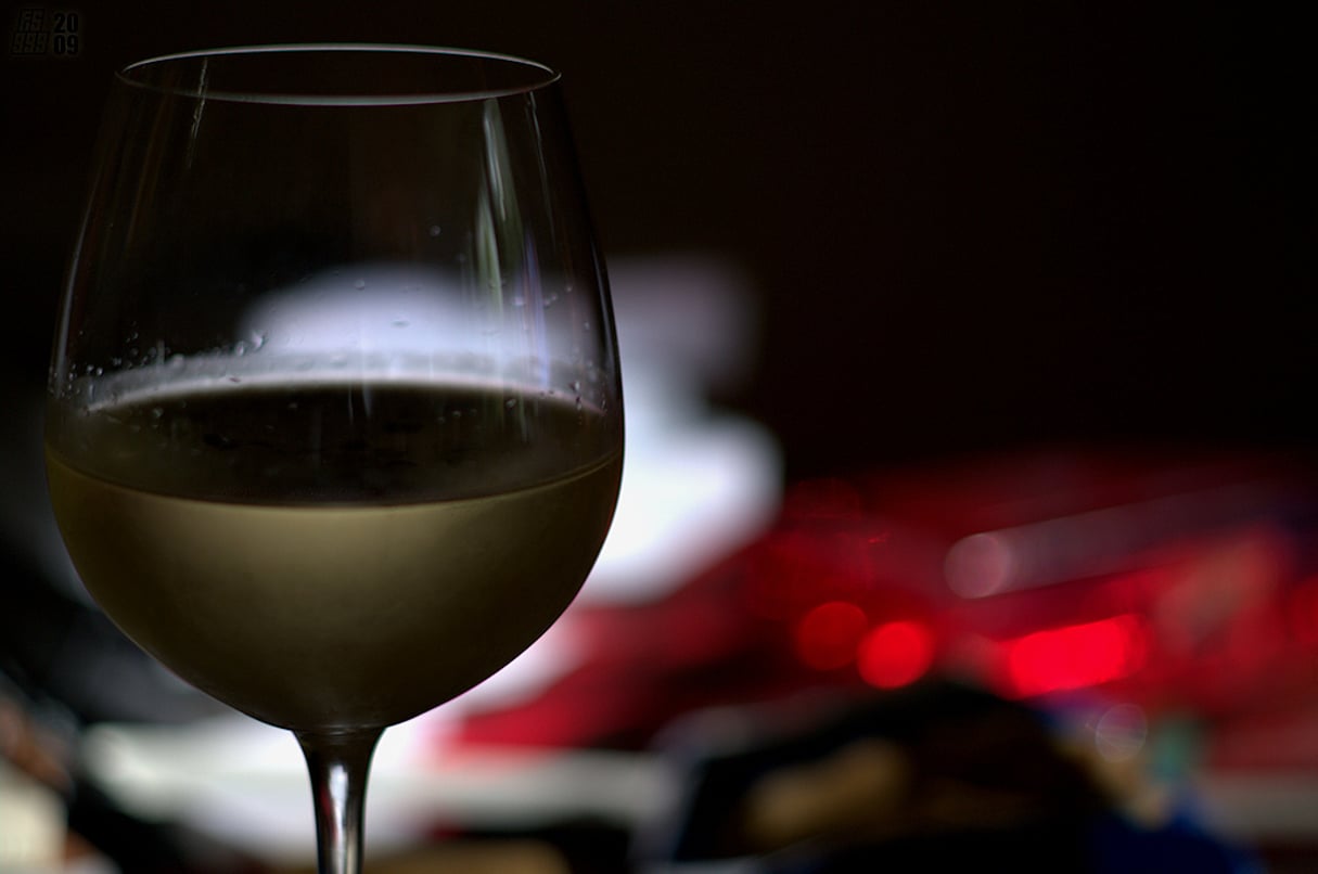 Un verre de vin blanc. © fs999/Flickr