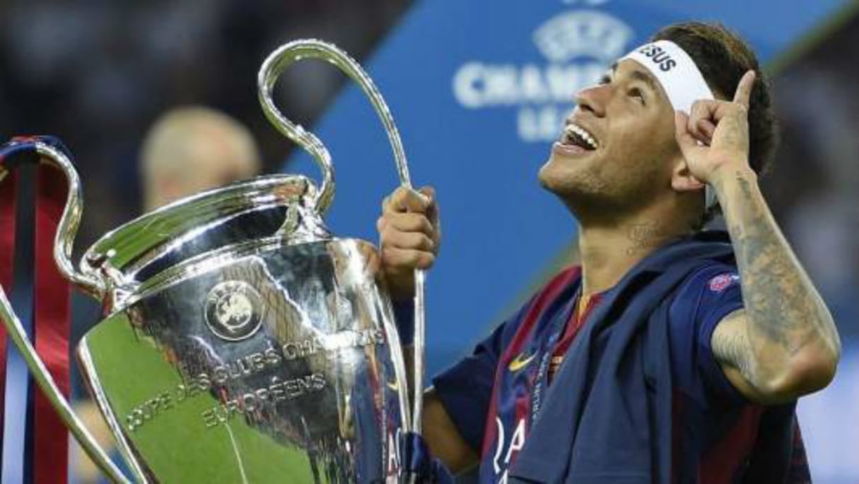 Neymar avec son bandeau 100% Jésus. © AFP