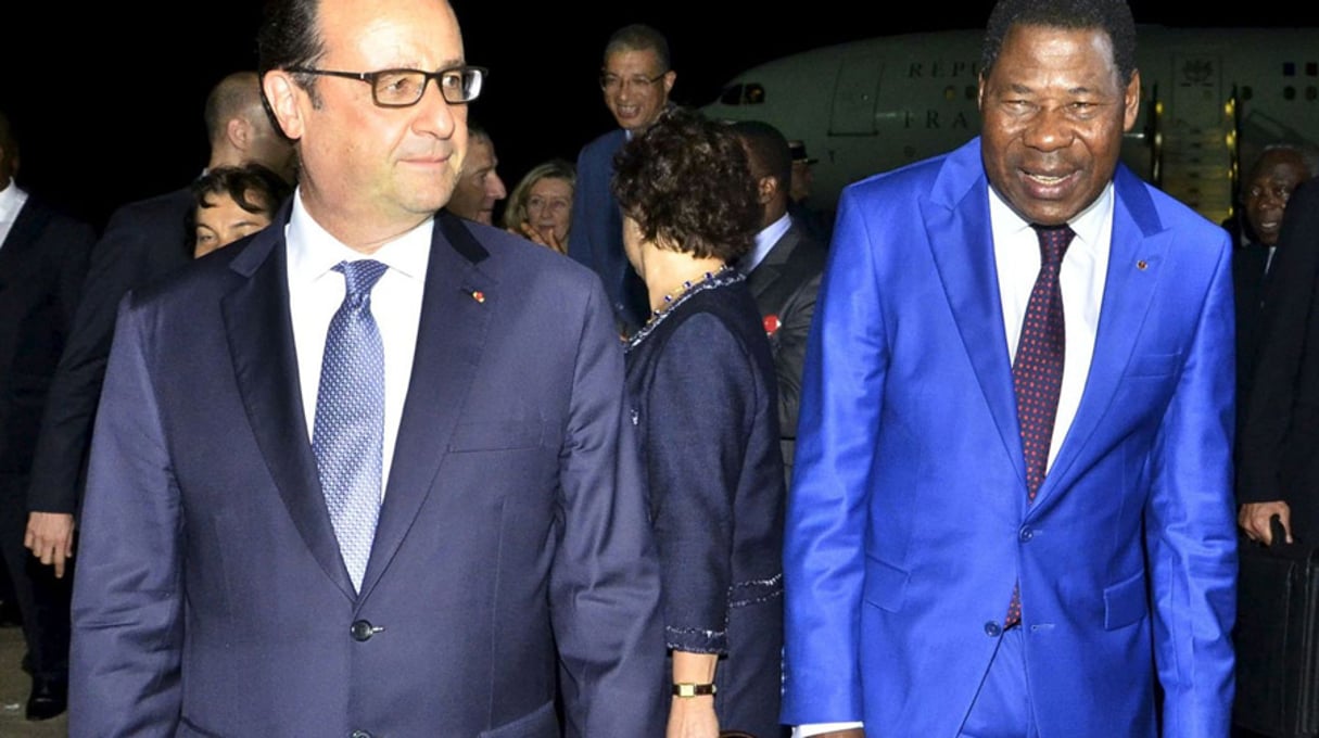 François Hollande au Bénin, aux côtés du président Thomas Yayi Boni, à Cotonou, le 2 juillet 2015. © Charles Placide Tossou/Reuters