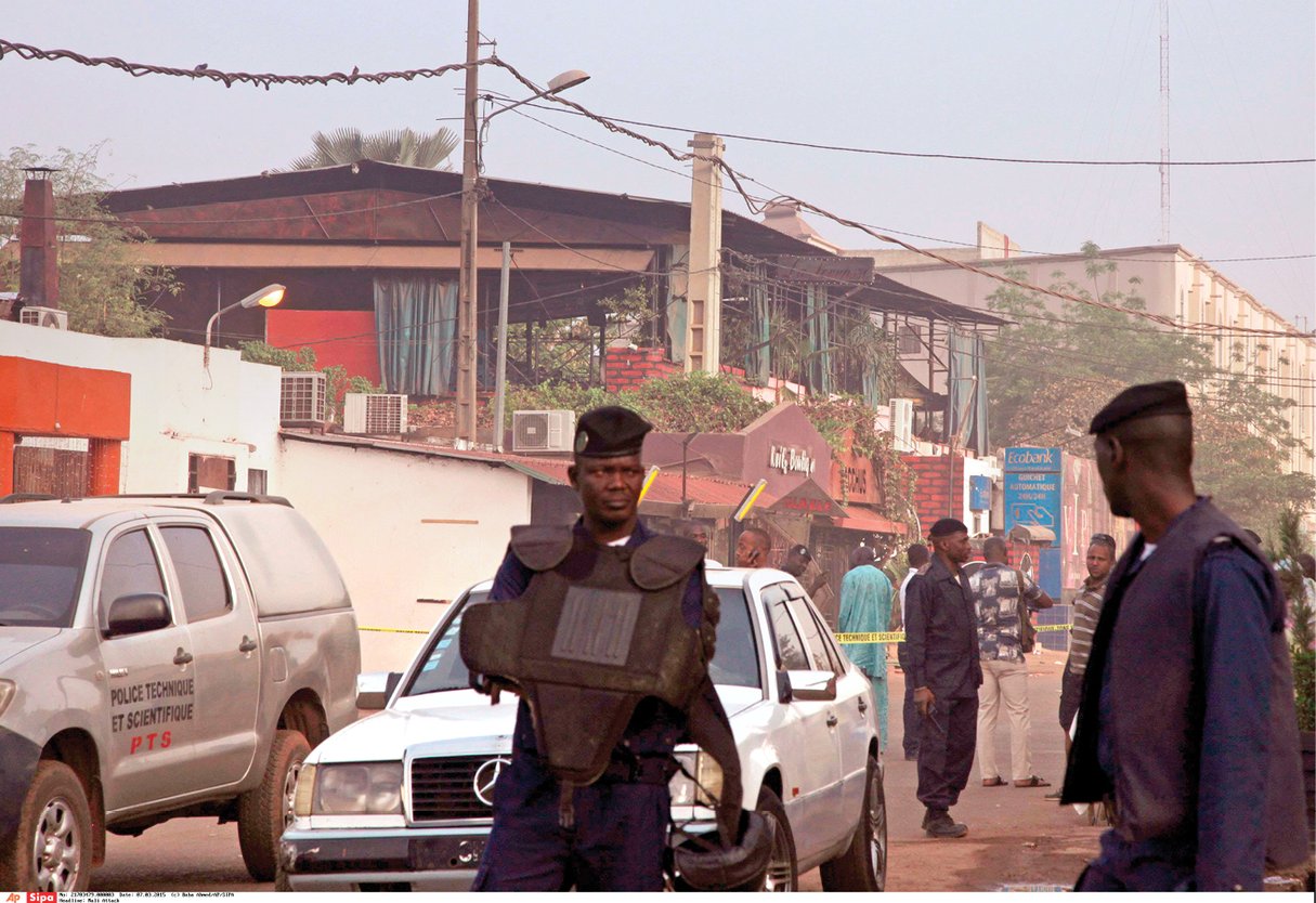 Le 7 mars, un homme a tué cinq personnes dans un restaurant de Bamako © Baba Ahmed/AP/SIPA