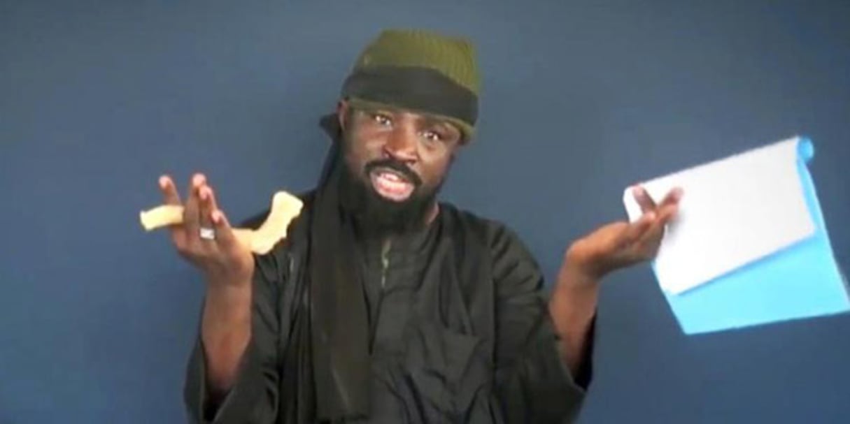 Capture d’écran d’une vidéo diffusée par Boko Haram montrant le leader du groupe islamiste, Abubakar Shekau,. © AFP