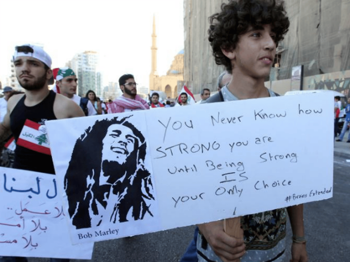 Des manifestants convergent vers le centre de Beyrouth, le 29 août 2015 afp.com – ANWAR AMRO © Anwar Amro/AFP
