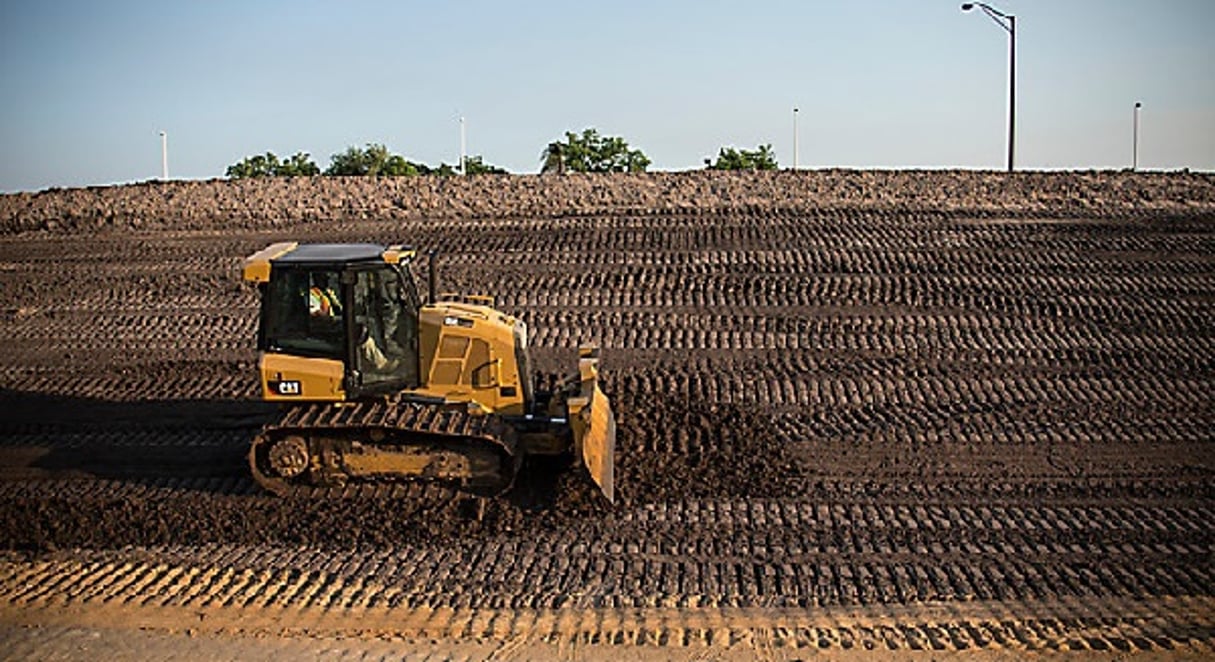 Les premiers bulldozers  Caterpillar seront livrés dans deux mois au Gabon © Caterpillar